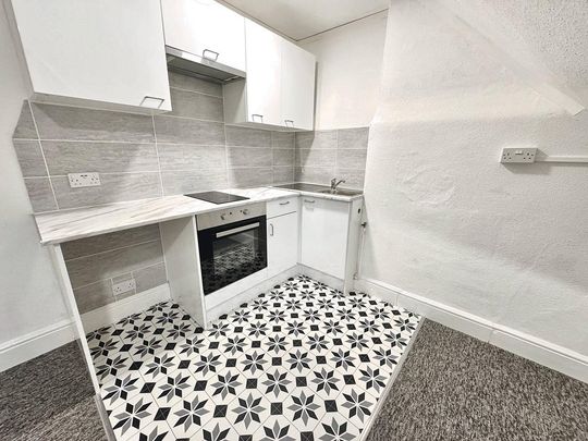 Studio to rent - Photo 1