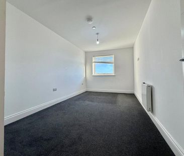 Wimborne Road, Poole, Dorset, BH15 - Photo 5