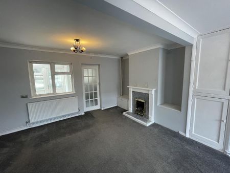2 bedroom terraced house to rent - Photo 3