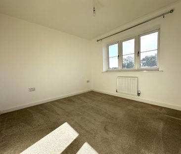 4 bedroom detached house to rent - Photo 6