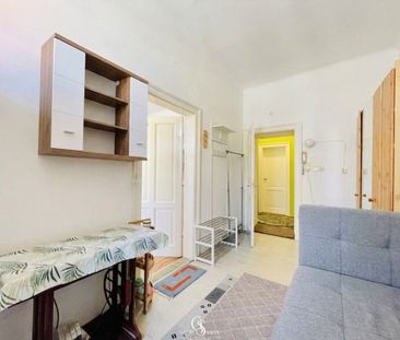 Große & preisgünstige 4-Zimmer-Mietwohnung mit Gartennutzung, im Ze... - Photo 3