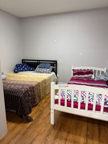 For Lease - 25 Par Avenue, Toronto, Ontario - Photo 2