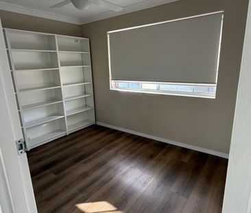 2 Bedroom Unit available Now in Wooloowin - Photo 4