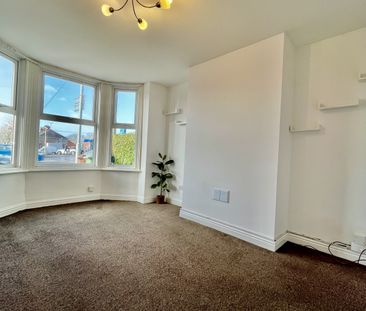 One bedroom ground floor flat - Photo 4