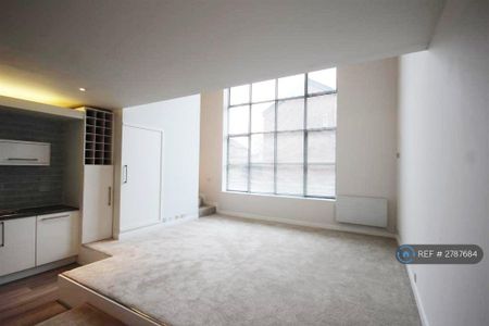 2 bedroom flat to rent - Photo 3