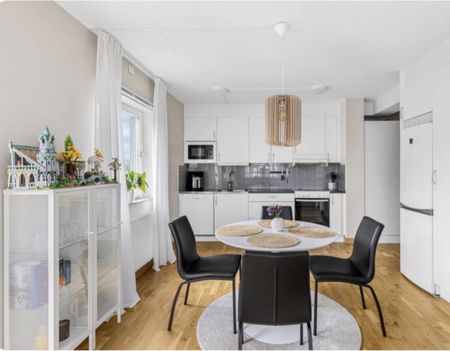 Valsta Gårdsväg, Märsta - Photo 3