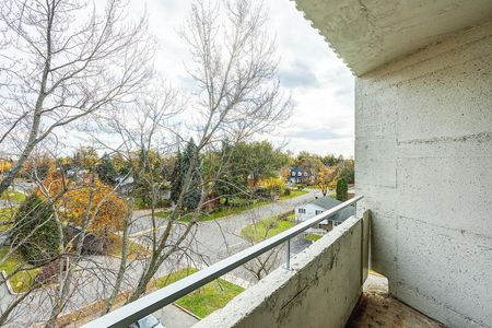 4150 Boulevard Saint-Jean, Montréal, QC - Photo 5