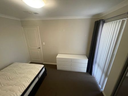 Spearwood - Photo 2