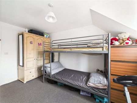 4 bedroom terraced house to rent - Photo 4