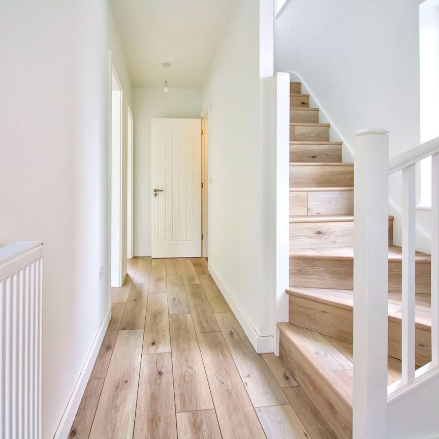 3 Bedroom - Photo 1