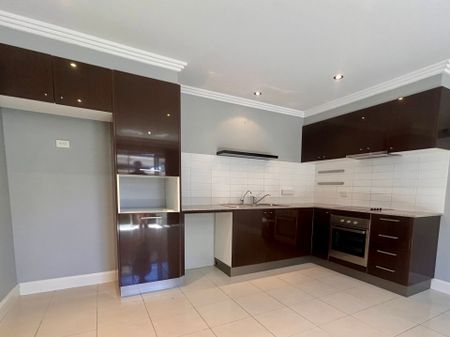 Modern 1-Bedroom Home in Prime Mount Annan Location - Photo 4