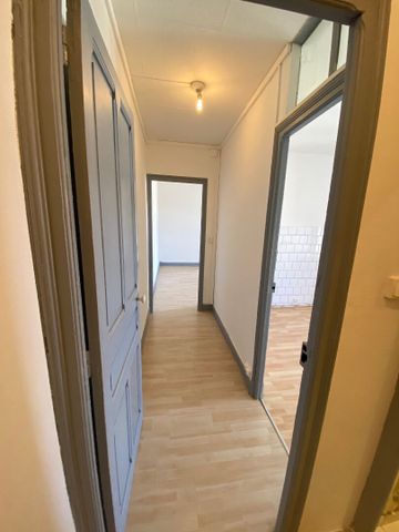 Location Appartement 2 pièces 56m² - Photo 4