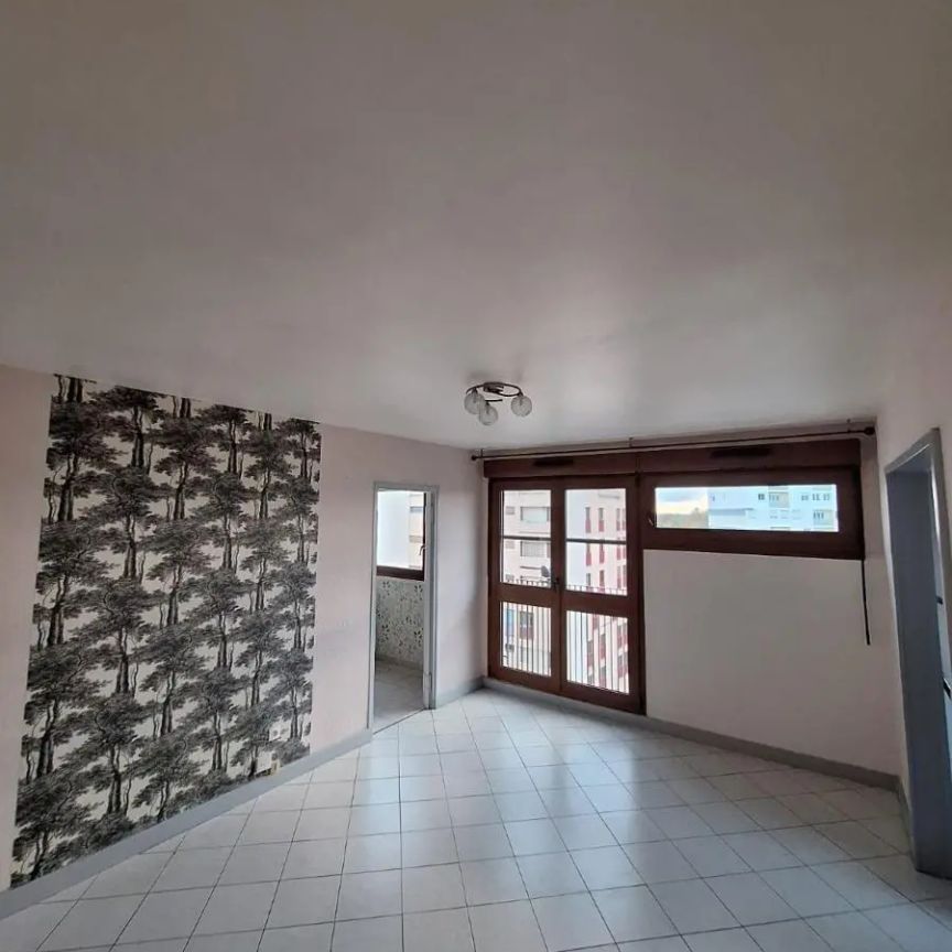 Appartement à louer 4 pièces 71.7m² - Photo 1