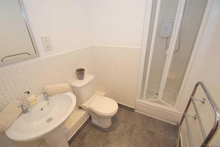 1 bedroom flat to rent - Photo 4