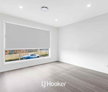 Great 4 Bedroom Home in Riverstone! - Photo 2