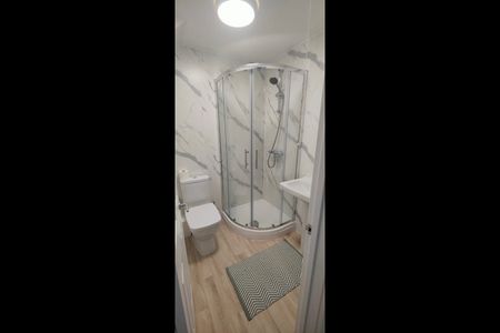 Room in a Shared House, Sondes Street, SE17 - Photo 5