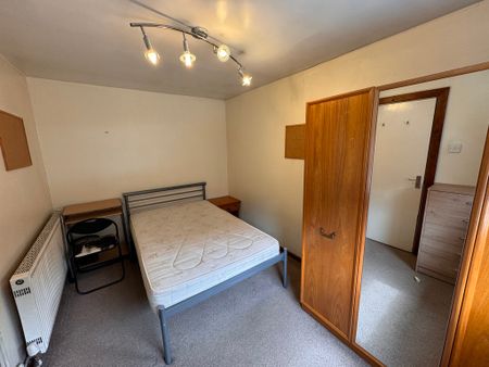 Cromer Street, Burton Stone Lane - P1920 - Photo 5