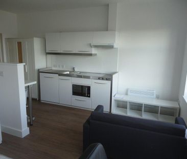 1 bedroom property to rent - Photo 2