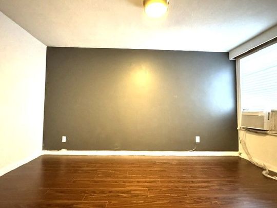 For Lease - 660 1/2 Bloor Street, Toronto, Ontario - Photo 1