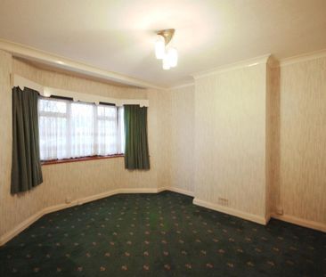 4 bedroom semi-detached house to rent - Photo 2