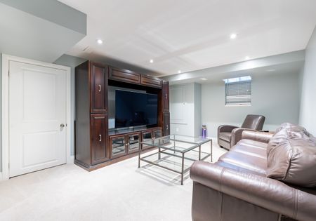 For Lease - 43 Longshore Way, Whitby, Ontario - Photo 5