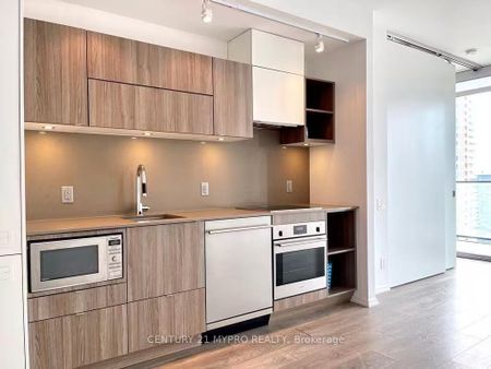 For Lease - 125 Peter Street Unit# 3210, Toronto, Ontario - Photo 4