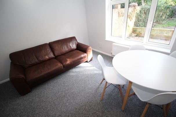 4 bedroom semi-detached house to rent - Photo 1