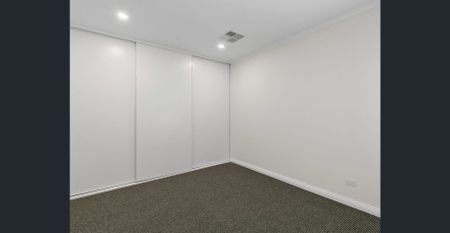 Waterfront living with stunning uninterrupted views across the reserve. - Photo 3