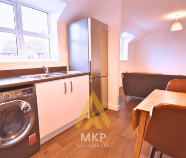 2 bedroom flat to rent - Photo 4 | Rentumo