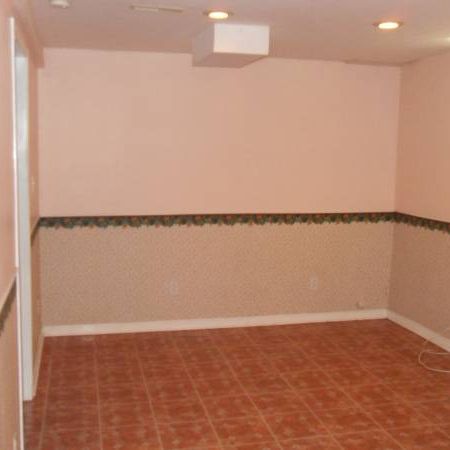 Unfurnished 1 Bedroom Bsmt. apt. for rent. $1100 mo - Photo 3