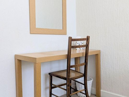 3 bedroom property to rent - Photo 1