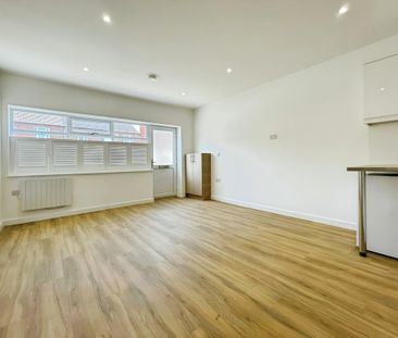 1 bedroom ground floor maisonette to rent - Photo 2