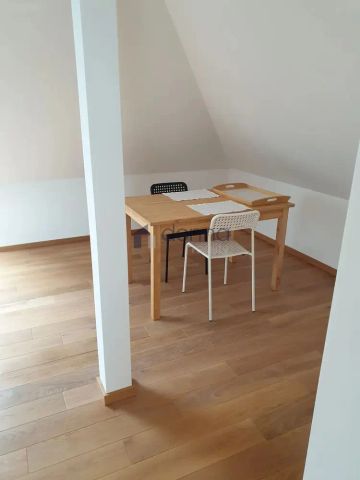 Pronájem podkrovního bytu v RD 2+kk, 72 m - Photo 2
