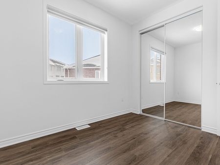 For Lease - 1747 Mineral Springs Way, Pickering, Ontario - Photo 3