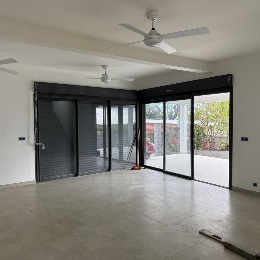 Location Maison 4 pièces 105m² ST PAUL 97422 - Photo 1