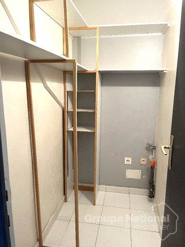 Location Appartement 3 pièces 86m² - Photo 2