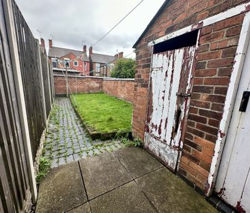 Available NOW FULLY REFURBISHED - Rent Amount: £850per month - Depo... - Photo 5