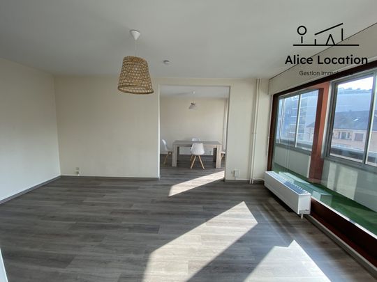 Location Appartement 4 pièces 77m² THONON LES BAINS 74200 - Photo 1