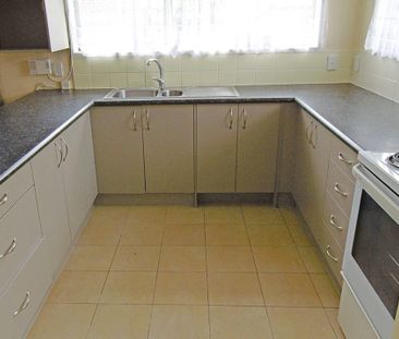 Lovely Family Home - Photo 4