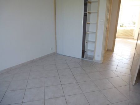 Location appartement 4 pièces 84.5 m² à Aubenas (07200) - Photo 2