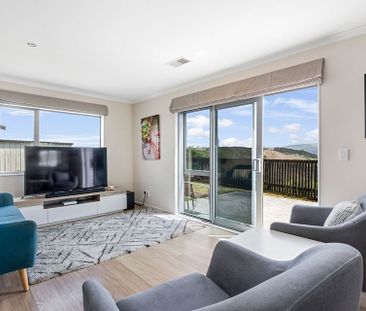 Stylish 4BR Family Haven - Grenada Village - Photo 1