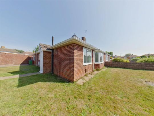 Blackbrook Road Fareham PO15 5BP - Photo 1