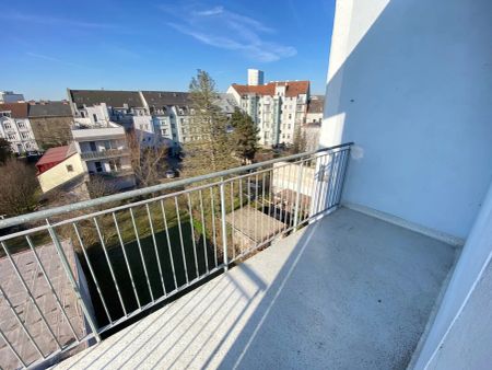 4 ZIMMERWOHNUNG MIT BALKON - WG TAUGLICH - NÄHE UNIONKREUZUNG - Photo 2