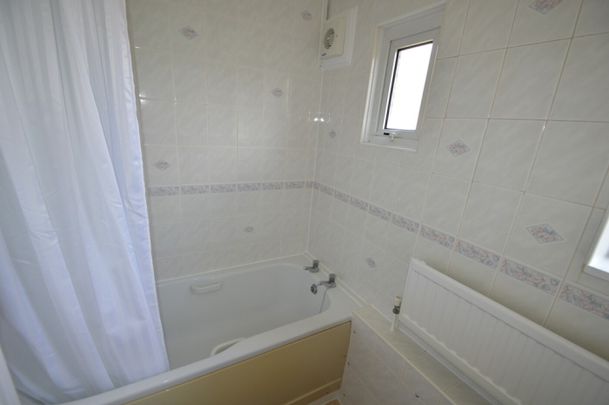 1 bedroom Apartment - High Street, Codicote - Photo 1