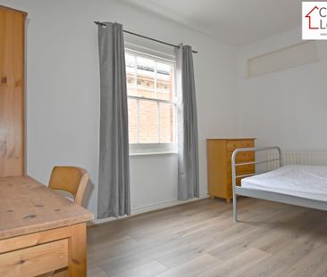 3 Bedroom Flat - Photo 6