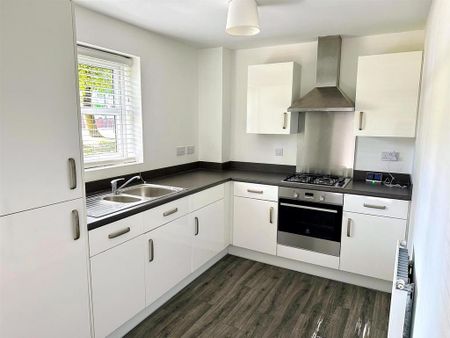 2 bedroom flat to rent - Photo 4