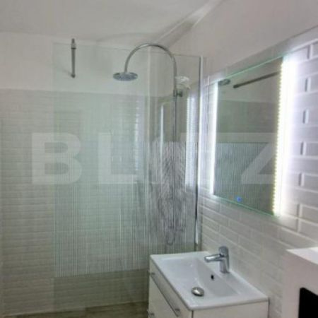 Apartament de inchiriat, cu 1 camers, 36 mp, zona Medicina - Photo 3