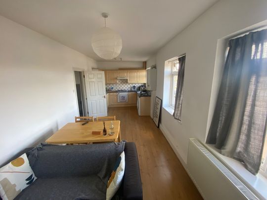 1 Bed Flat, Stoke Newington High Street, N16 - Photo 1