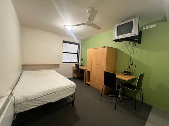 Furnished Studio Apartment Opposite Flinders Street Station! - Photo 1