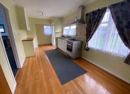 First Choice - Photo 2